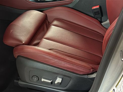 Used 2023 BMW X4 xDrive30i w/ Convenience Package image 28