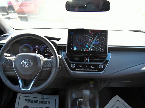 Used 2026 Toyota Corolla SE w/ SE Package FWD image 37