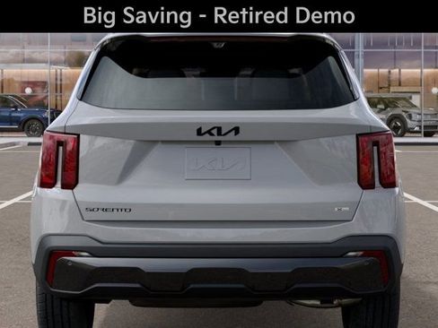 New 2026 Kia Sorento SX Prestige w/ Olive Brown Leather Package image 13