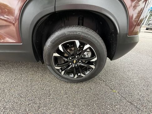 Used 2022 Chevrolet TrailBlazer LT w/ Convenience Package AWD/4WD image 16