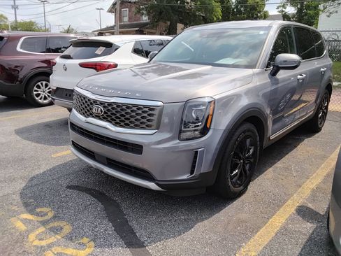 Used 2021 Kia Telluride LX AWD/4WD image 2