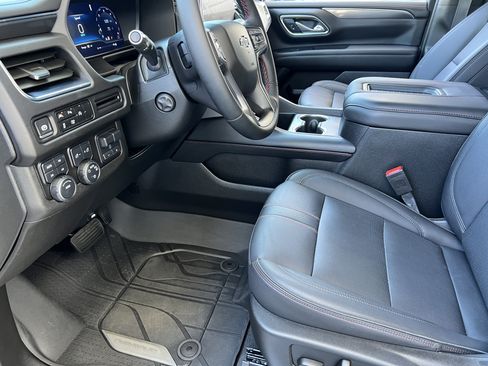 Used 2024 Chevrolet Tahoe RST w/ Luxury Package AWD/4WD image 13