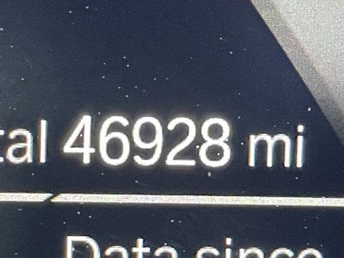 Used 2023 BMW M550i xDrive w/ Executive Package image 11