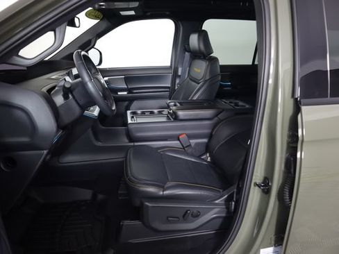 Used 2025 Ford Expedition Tremor AWD/4WD image 35