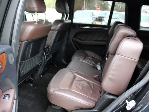 Used 2015 Mercedes-Benz GL 320 BlueTEC 4MATIC image 19