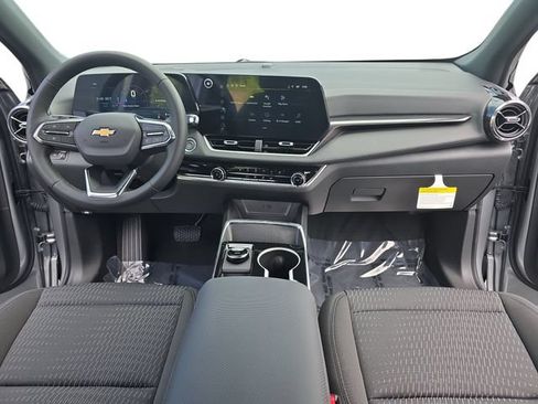 New 2026 Chevrolet Equinox LT w/ Safety and Technology Package AWD/4WD image 10