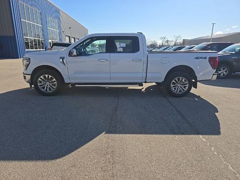Used 2025 Ford F150 Lariat image 3