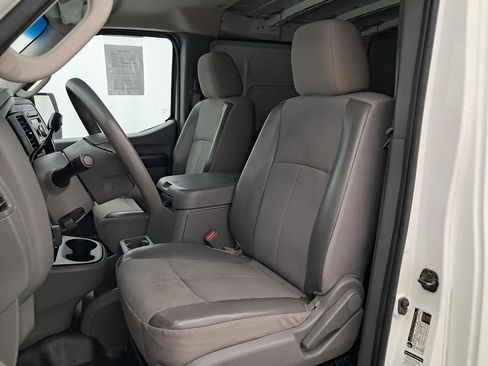 Used 2015 Nissan NV 2500 SV image 16
