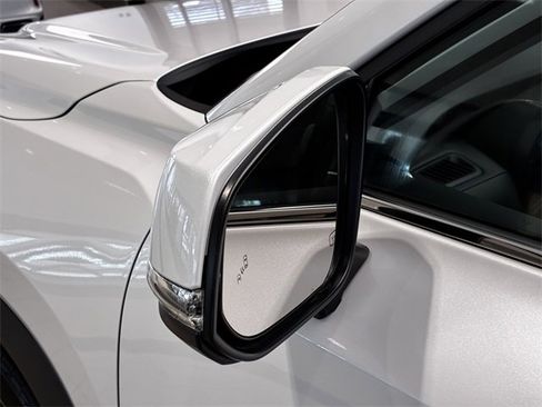 Used 2024 Toyota Grand Highlander Limited image 10