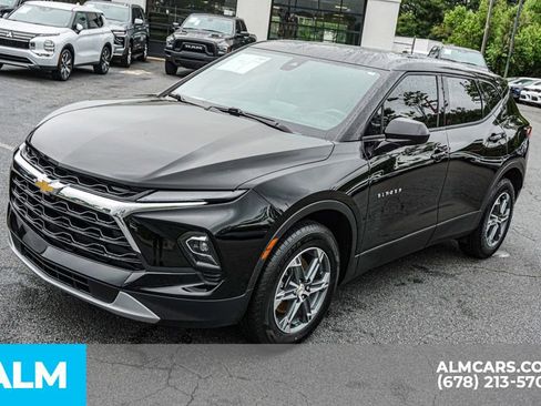 Used 2025 Chevrolet Blazer LT FWD image 15