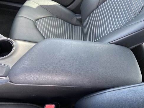 Used 2024 Toyota Camry SE image 40