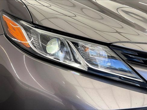 Used 2019 Toyota Camry LE FWD image 23