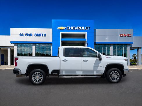 Used 2024 Chevrolet Silverado 3500 LTZ w/ LTZ Convenience Package AWD/4WD image 7