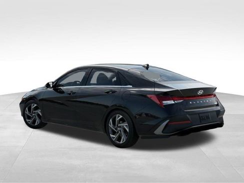 New 2025 Hyundai Elantra Limited w/ Cargo Package image 5
