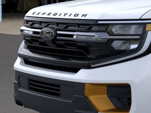 New 2026 Ford Expedition Tremor image 17