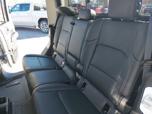 New 2026 Jeep Gladiator Sahara image 14