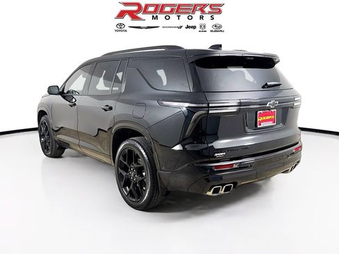 Used 2025 Chevrolet Traverse RS w/ LPO, Floor Liner Package AWD/4WD image 11