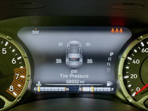 Used 2019 Jeep Renegade Limited image 18