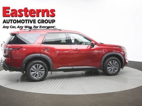Used 2024 Nissan Pathfinder SV AWD/4WD image 45