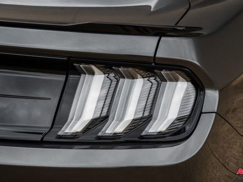 Used 2018 Ford Mustang GT w/ Black Accent Pkg RWD image 59