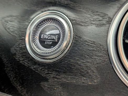 Used 2018 Mercedes-Benz E 300 image 25