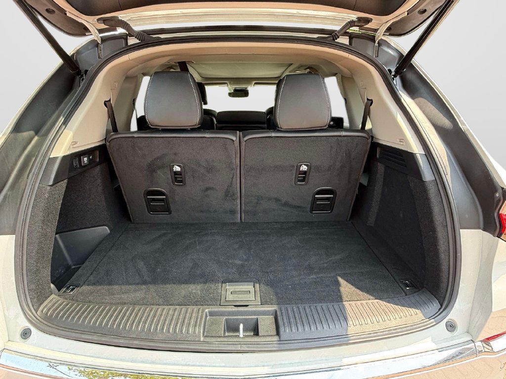 Certified 2025 Acura MDX w/ Technology Package AWD/4WD image 9