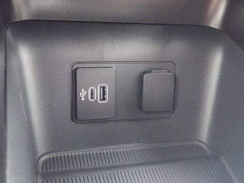 New 2026 Ford Explorer Active RWD image 19