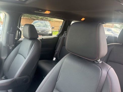 Used 2024 Honda Odyssey Sport image 12