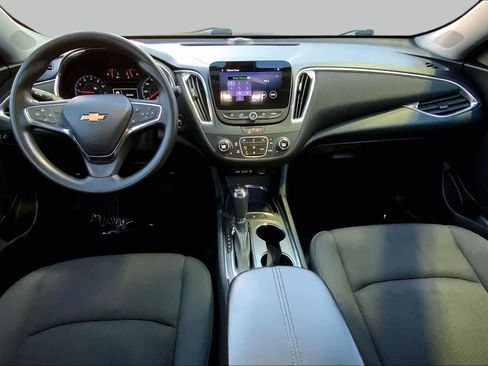 Used 2020 Chevrolet Malibu LT FWD image 15