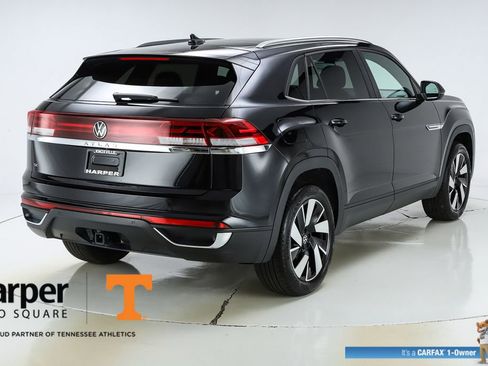 Used 2025 Volkswagen Atlas Cross Sport SE w/ Panoramic Sunroof Package image 48