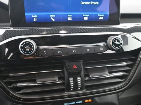 Used 2025 Ford Escape ST-Line image 14