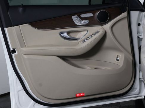 Certified 2022 Mercedes-Benz GLC 300 image 12