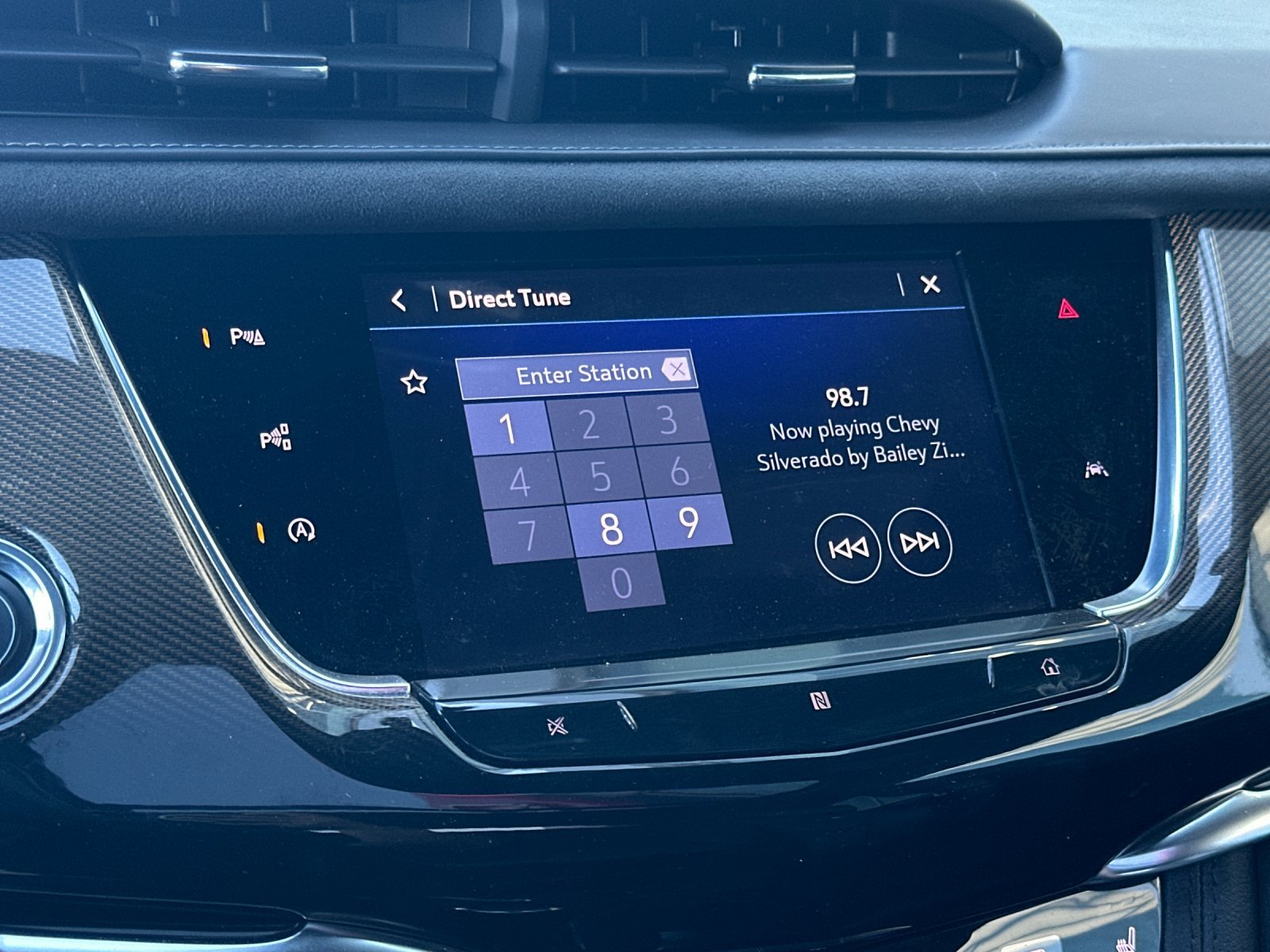 Used 2021 Cadillac XT6 Sport w/ Platinum Package AWD/4WD image 20