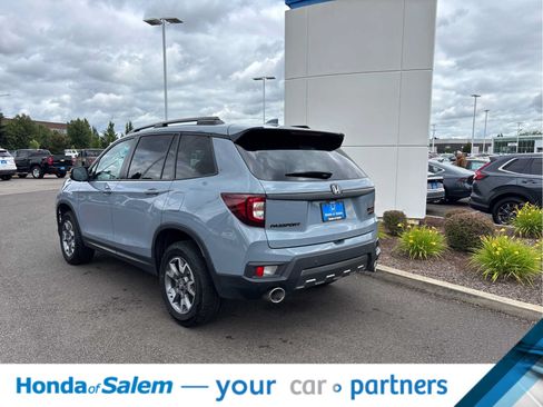 Used 2023 Honda Passport TrailSport image 4