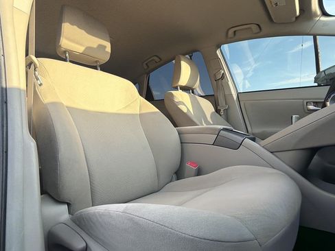 Used 2013 Toyota Prius Three FWD image 29