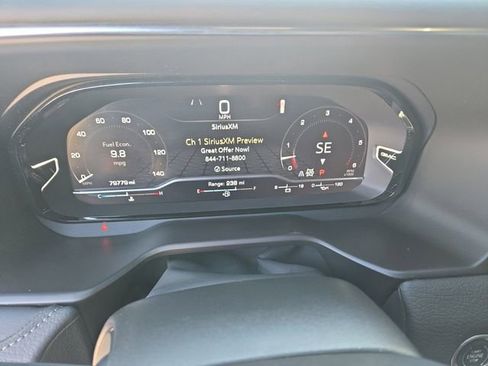 Used 2024 GMC Yukon XL Denali image 25