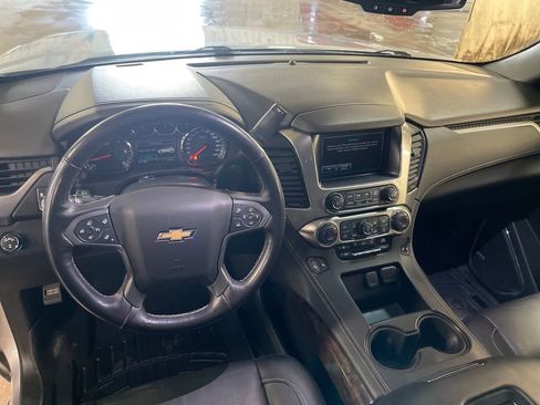 Used 2018 Chevrolet Tahoe LT w/ Luxury Package AWD/4WD image 18