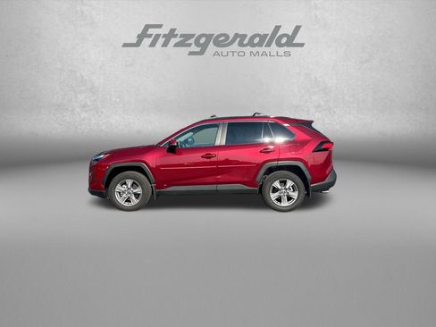 Used 2025 Toyota RAV4 XLE AWD/4WD image 5