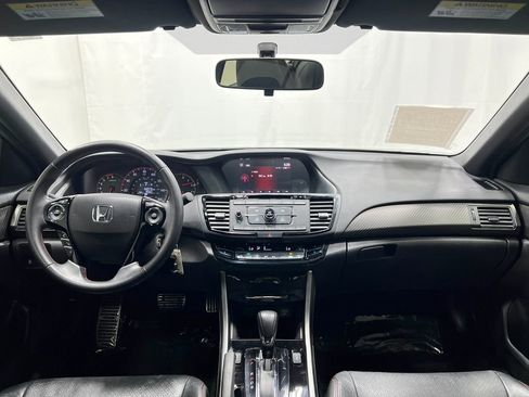 Used 2017 Honda Accord Sport Special Edition image 16
