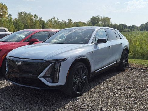 Used 2024 Cadillac Lyriq Sport w/ LPO, Floor Liner Package AWD/4WD image 1