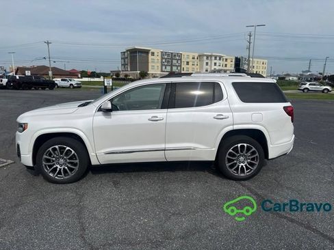 Used 2023 GMC Acadia Denali w/ Denali Technology Package FWD image 6