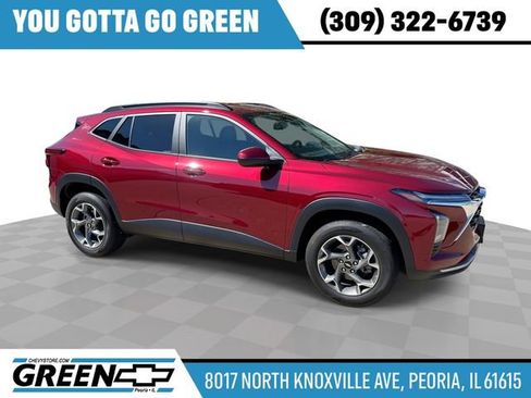 Used 2024 Chevrolet Trax LT w/ Driver Confidence Package image 1