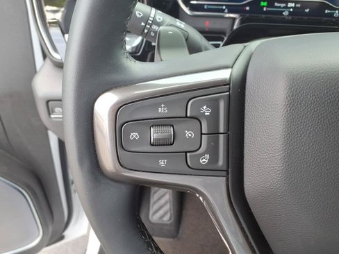Used 2023 Chevrolet Silverado 1500 High Country AWD/4WD image 18