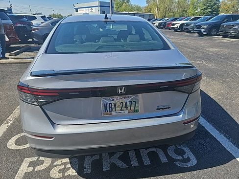 Used 2023 Honda Accord Sport image 8