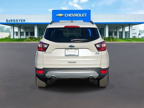 Used 2018 Ford Escape SEL image 6