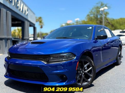 Used 2021 Dodge Charger R/T w/ Plus Group RWD image 12