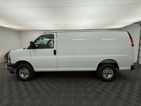 New 2025 GMC Savana 2500 w/ Driver Convenience Package RWD image 11