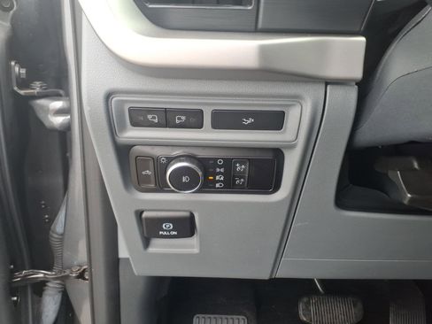 Certified 2022 Ford F150 XLT w/ Equipment Group 302A High image 13