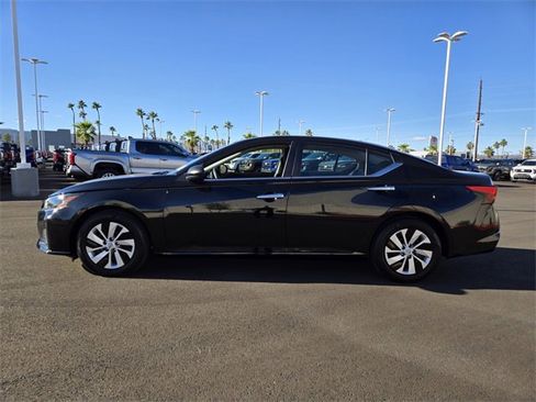 Used 2025 Nissan Altima 2.5 S image 6