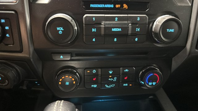 Used 2018 Ford F150 XLT w/ Equipment Group 302A Luxury AWD/4WD image 19